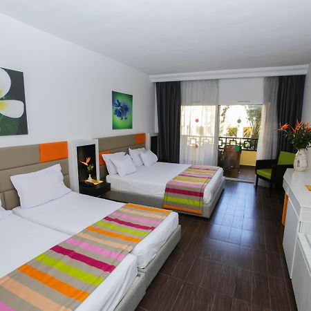 Hotel Paradis Palace الحمامات المظهر الخارجي الصورة