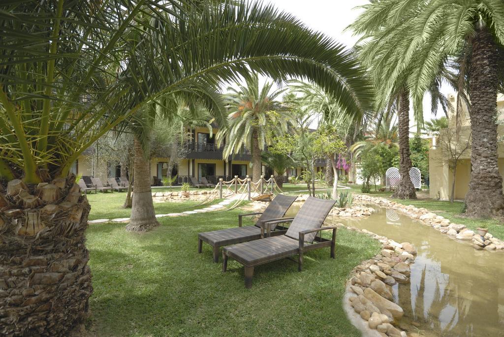 Hotel Paradis Palace الحمامات المظهر الخارجي الصورة