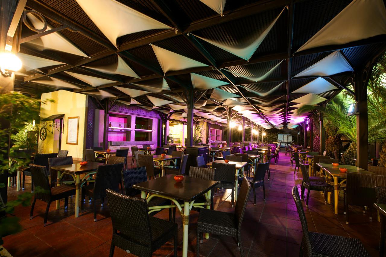Hotel Paradis Palace الحمامات المظهر الخارجي الصورة