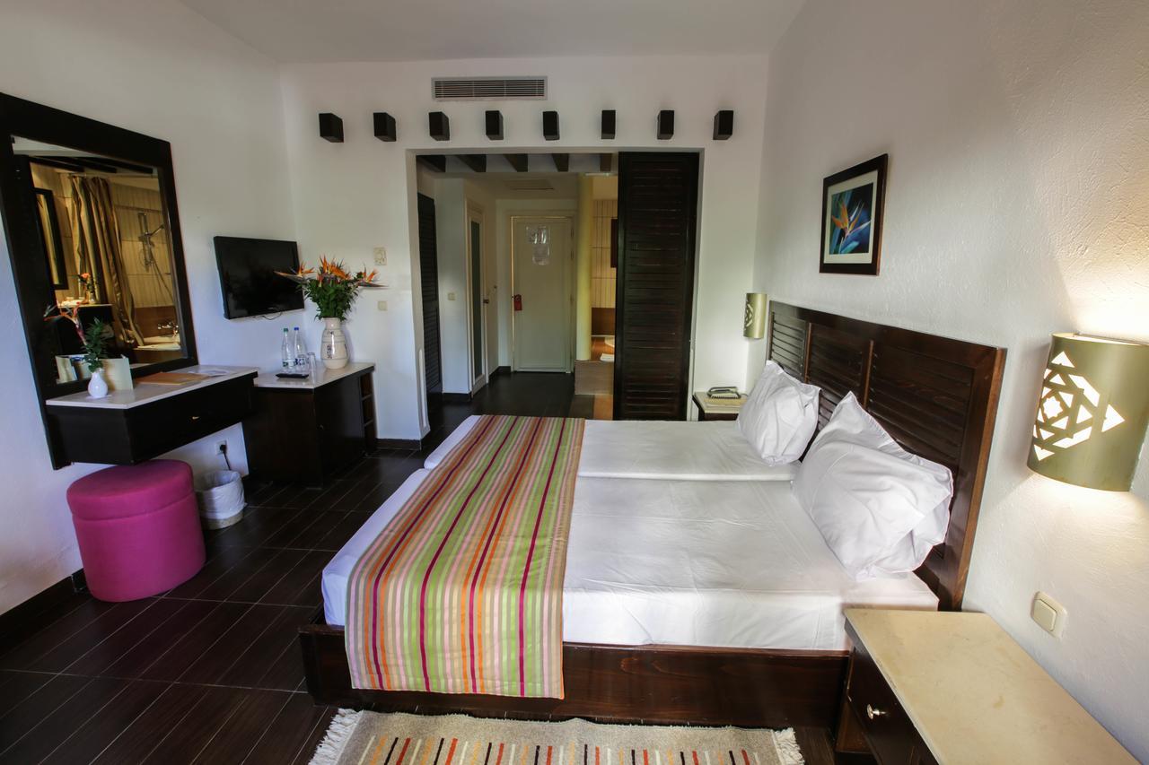 Hotel Paradis Palace الحمامات المظهر الخارجي الصورة