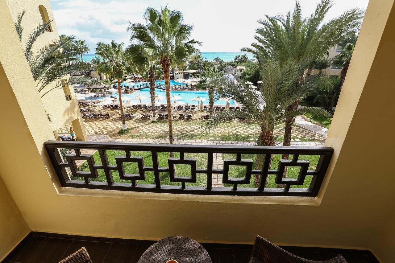 Hotel Paradis Palace الحمامات المظهر الخارجي الصورة
